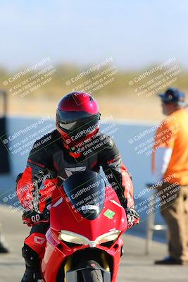media/Mar-09-2025-TrackXperience (Sun) [[4c2000c718]]/1-Around the Pits-Pre Grid/